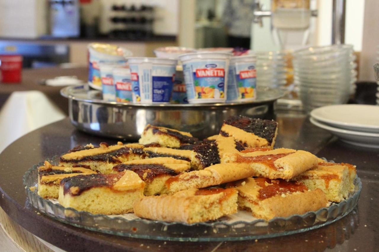 Hotel Adigrat 리치오네 외부 사진